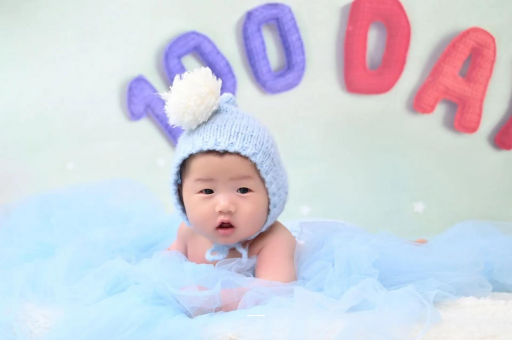 黄石四个月宝宝会翻身