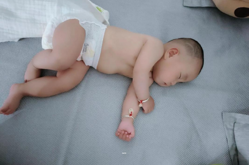 黄石宝宝多大开始游泳